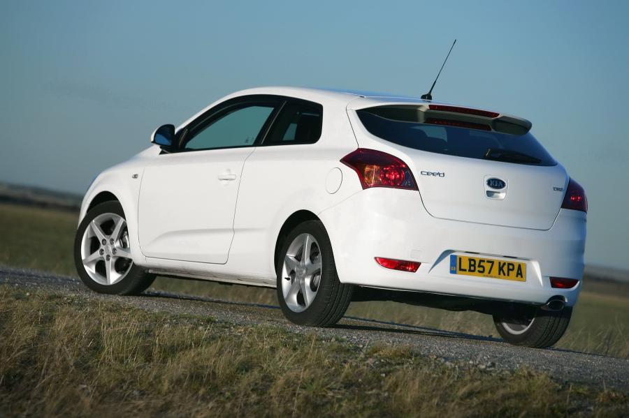 Kia pro_cee&rsquo;d 2008 года  (фото 56 из 182)